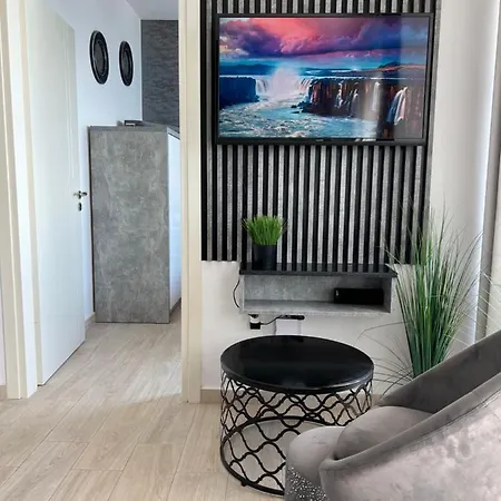 Luxury * ساراندا
