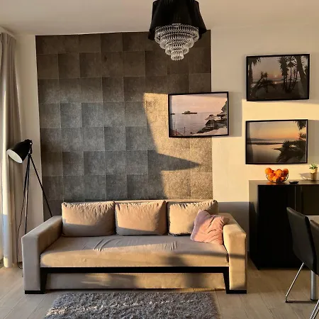 Luxury ساراندا